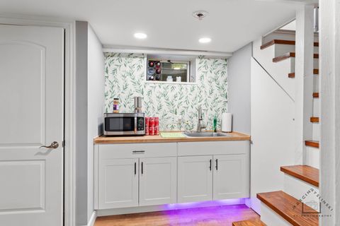 Tiny photo for 400 Crestview Road, Fox River Grove, IL 60021 (MLS # 12504209)