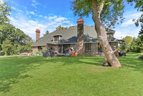 Tiny photo for 3947 Blackstone Avenue, Gurnee, IL 60031 (MLS # 12461197)