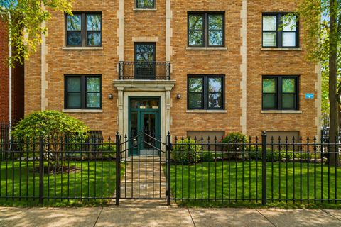 Tiny photo for 3101 N Kenmore Avenue #3, Chicago, IL 60657 (MLS # 12626934)