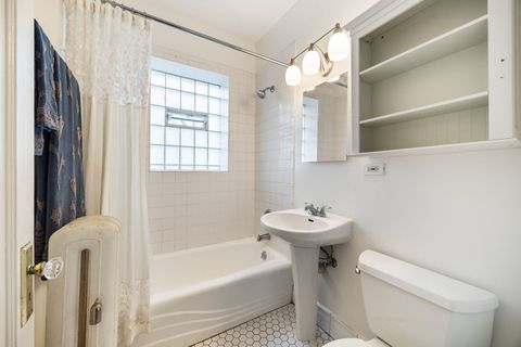 Tiny photo for 3101 N Kenmore Avenue #3, Chicago, IL 60657 (MLS # 12626934)