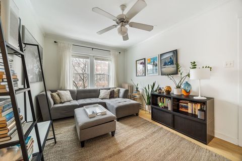 Tiny photo for 3101 N Kenmore Avenue #3, Chicago, IL 60657 (MLS # 12626934)