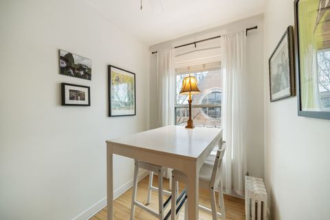 Tiny photo for 3101 N Kenmore Avenue #3, Chicago, IL 60657 (MLS # 12626934)