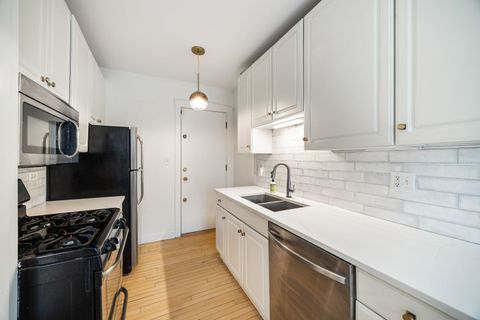 Tiny photo for 3101 N Kenmore Avenue #3, Chicago, IL 60657 (MLS # 12626934)