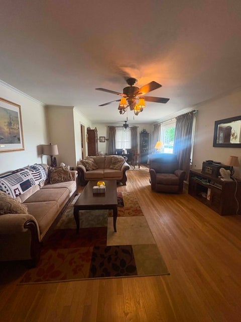 Tiny photo for 308 Bailey Lane, Benton, IL 62812 (MLS # 12688575)