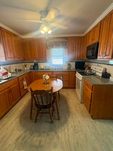 Tiny photo for 308 Bailey Lane, Benton, IL 62812 (MLS # 12688575)