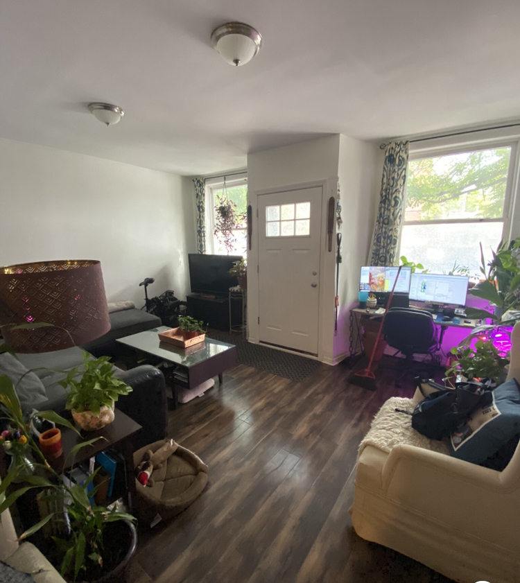 1014 W 19th Street 1F