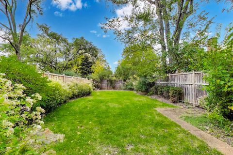 Tiny photo for 440 Skokie Boulevard, Wilmette, IL 60091 (MLS # 12483009)