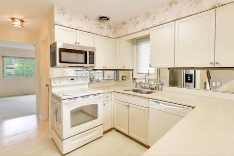 Tiny photo for 440 Skokie Boulevard, Wilmette, IL 60091 (MLS # 12483009)