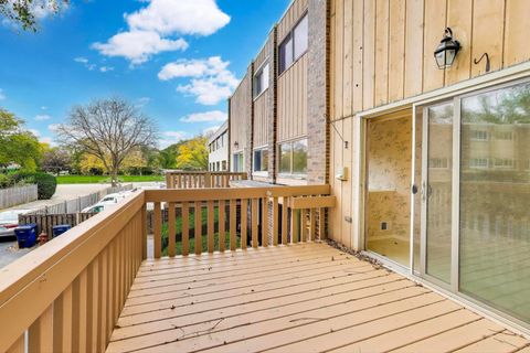 Tiny photo for 440 Skokie Boulevard, Wilmette, IL 60091 (MLS # 12483009)