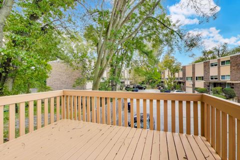 Tiny photo for 440 Skokie Boulevard, Wilmette, IL 60091 (MLS # 12483009)