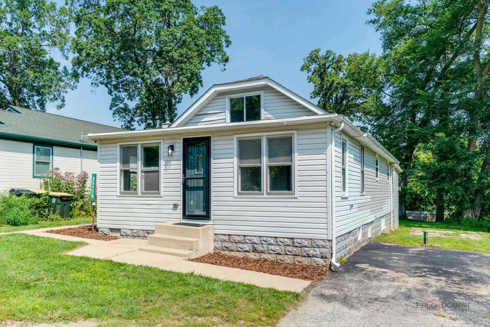 25176 W Linden Lane W