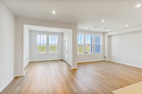 Tiny photo for 716 Switchgrass Way #55002, Bolingbrook, IL 60490 (MLS # 12665629)