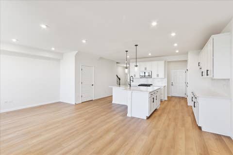 Tiny photo for 716 Switchgrass Way #55002, Bolingbrook, IL 60490 (MLS # 12665629)