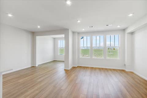 Tiny photo for 716 Switchgrass Way #55002, Bolingbrook, IL 60490 (MLS # 12665629)