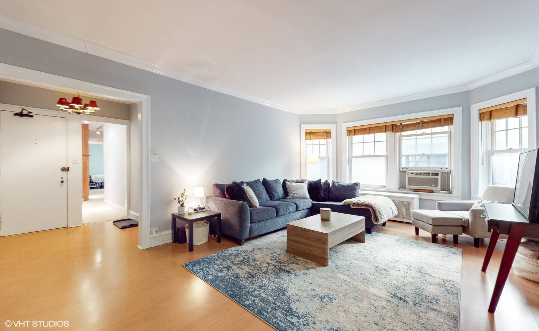 2335 N Commonwealth Avenue 2G
