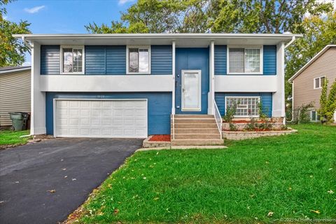 Photo of 18120 Versailles Lane, Hazel Crest, IL 60429 (MLS # 12503748) Photo of 18120 Versailles Lane, Hazel Crest, IL 60429 (MLS # 12503748)