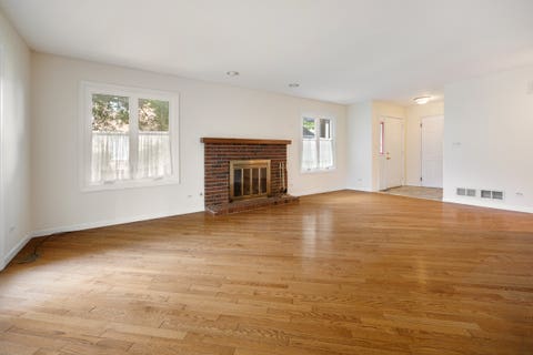 Tiny photo for 1153 S Linneman Road #1153, Mount Prospect, IL 60056 (MLS # 12724583)