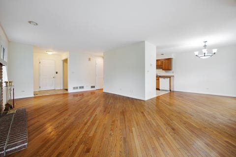 Tiny photo for 1153 S Linneman Road #1153, Mount Prospect, IL 60056 (MLS # 12724583)