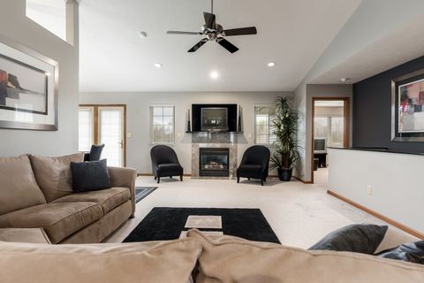 Tiny photo for 6465 Corinas Curve, Rockford, IL 61103 (MLS # 12623919)