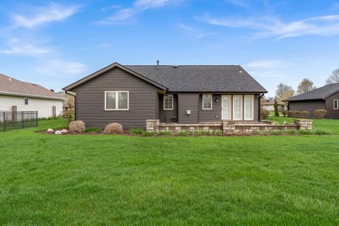 Tiny photo for 6465 Corinas Curve, Rockford, IL 61103 (MLS # 12623919)