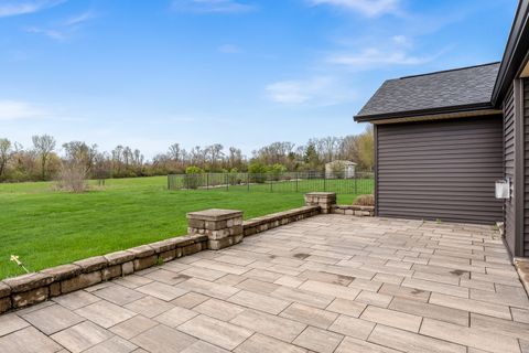 Tiny photo for 6465 Corinas Curve, Rockford, IL 61103 (MLS # 12623919)