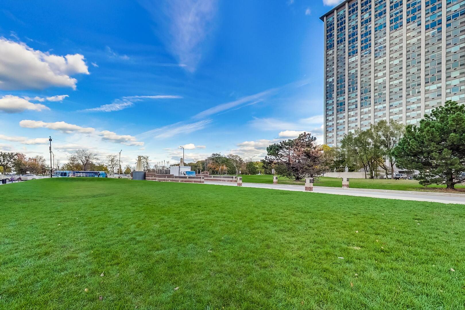 3660 N Lake Shore Drive 3304