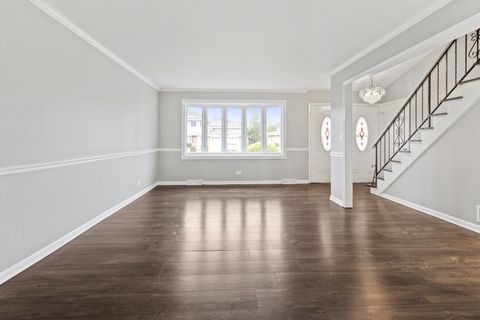 Tiny photo for 951 Dearborn Circle, Carol Stream, IL 60188 (MLS # 12460101)