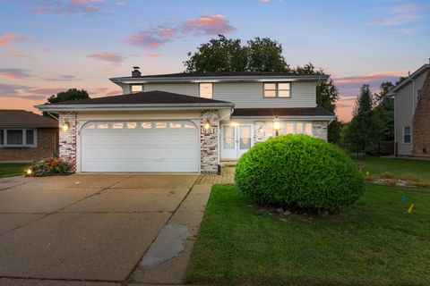 Photo of 951 Dearborn Circle, Carol Stream, IL 60188 (MLS # 12460101) Photo of 951 Dearborn Circle, Carol Stream, IL 60188 (MLS # 12460101)