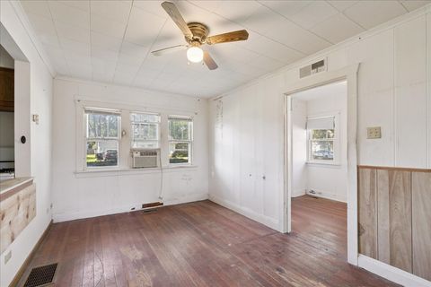 Tiny photo for 7112 N Oak Street, Wonder Lake, IL 60097 (MLS # 12443158)