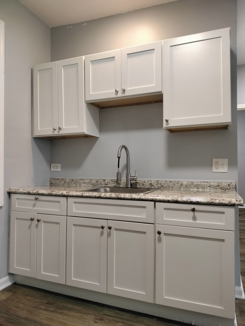 6601 S Green Street 819-2