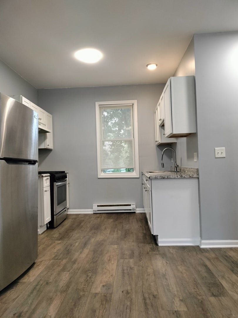 6601 S Green Street 819-2