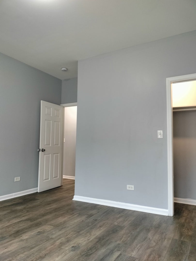 6601 S Green Street 819-2