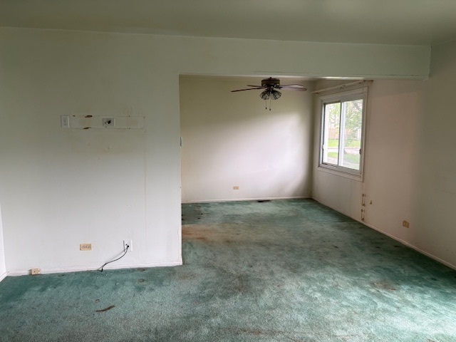 842 GREENBRIAR Lane