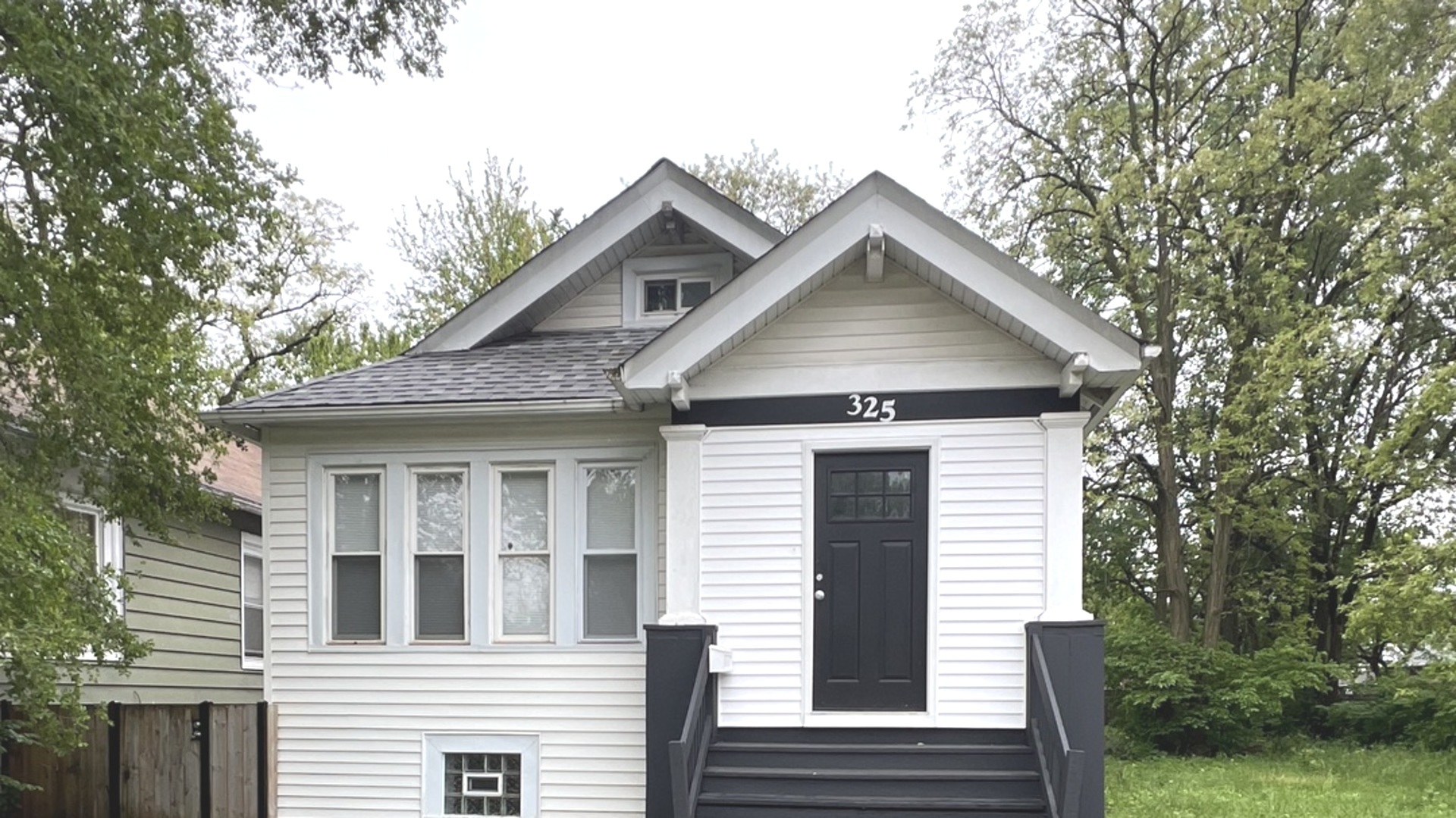 325 W 107th Street
