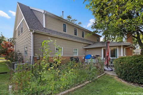 A home in Elk Grove Village