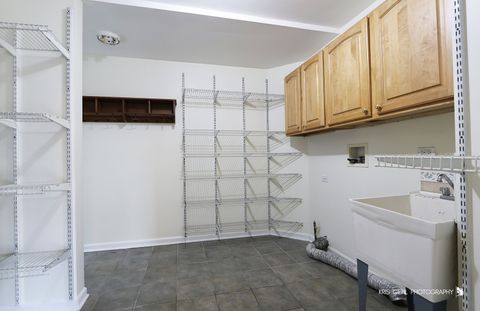 Tiny photo for 1191 Hunters Lane, Libertyville, IL 60048 (MLS # 12598201)