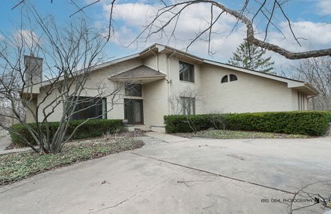 1191 Hunters Lane Libertyville IL 60048