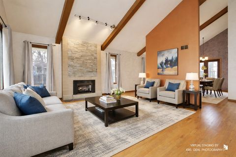 Tiny photo for 1191 Hunters Lane, Libertyville, IL 60048 (MLS # 12598201)