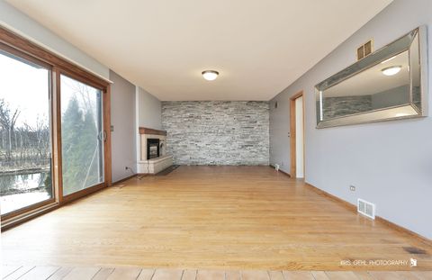 Tiny photo for 1191 Hunters Lane, Libertyville, IL 60048 (MLS # 12598201)