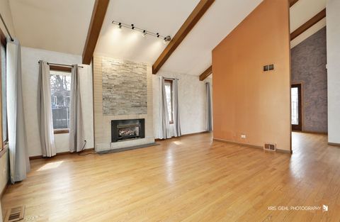 Tiny photo for 1191 Hunters Lane, Libertyville, IL 60048 (MLS # 12598201)