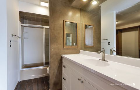 Tiny photo for 1191 Hunters Lane, Libertyville, IL 60048 (MLS # 12598201)