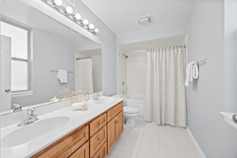 Tiny photo for 1249 N Bosworth Avenue #1N, Chicago, IL 60642 (MLS # 12726652)