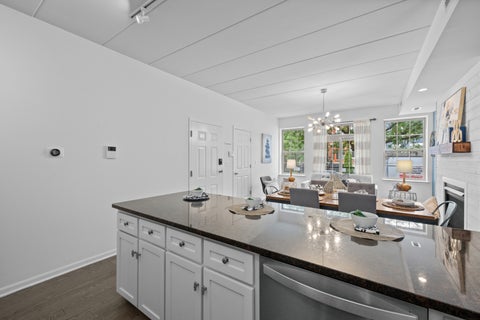 Tiny photo for 1249 N Bosworth Avenue #1N, Chicago, IL 60642 (MLS # 12726652)