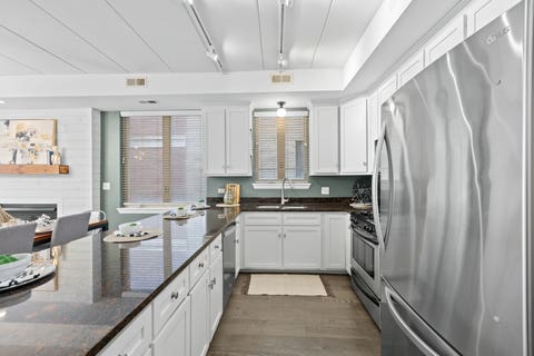 Tiny photo for 1249 N Bosworth Avenue #1N, Chicago, IL 60642 (MLS # 12726652)