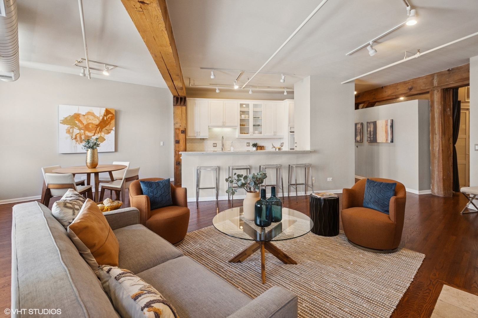 520 W HURON Street 220