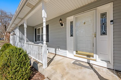 Tiny photo for 1905 Allen Drive, Geneva, IL 60134 (MLS # 12599133)