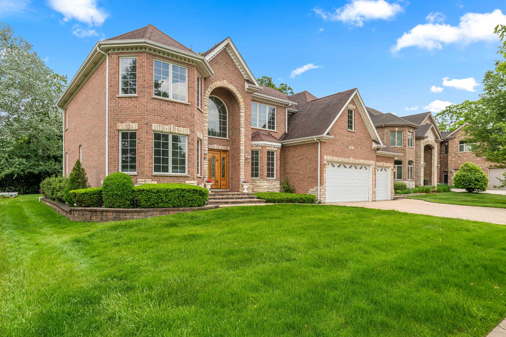 281 N Forest Drive