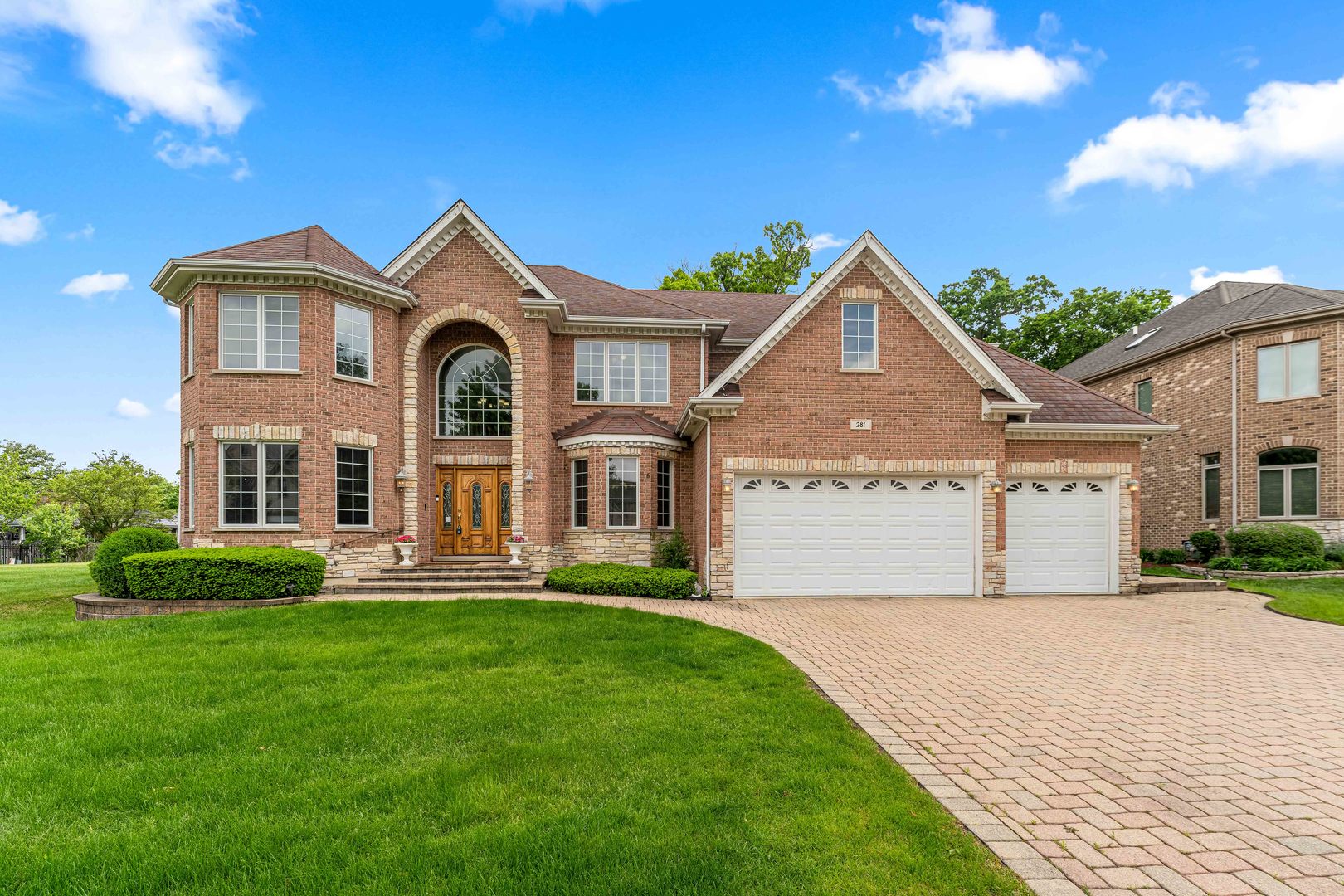 281 N Forest Drive