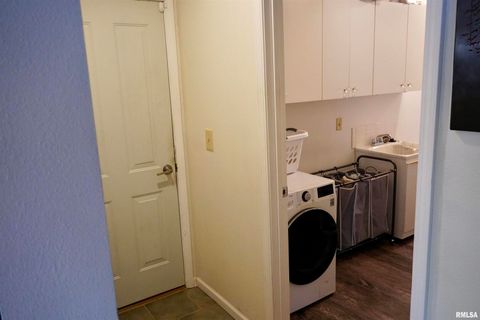 Tiny photo for 15316 Lake Point Dr Drive, Benton, IL 62812 (MLS # EB459715)