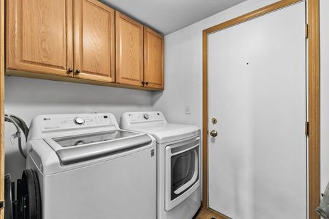 Tiny photo for 1611 Grove Court, Lockport, IL 60441 (MLS # 12612095)